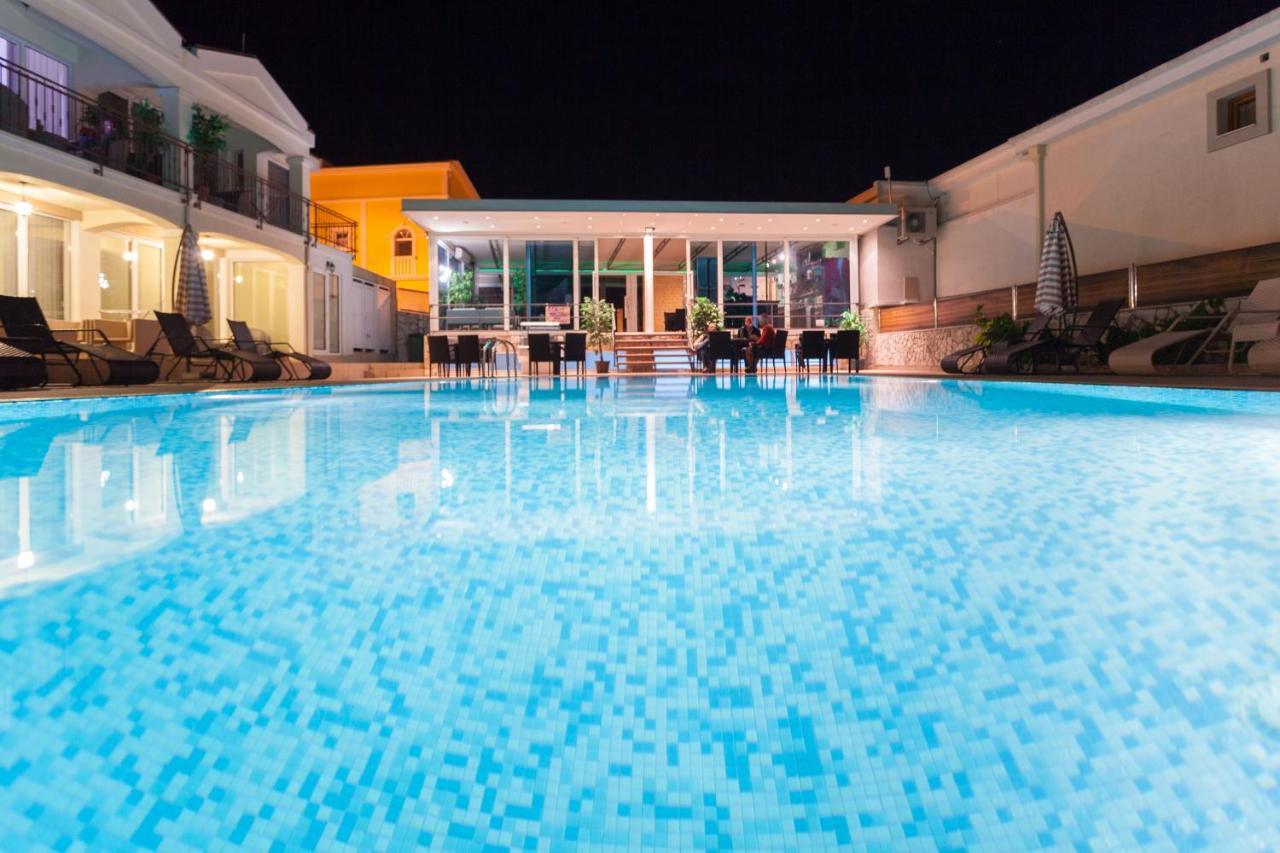 Apartment Luxury Budva