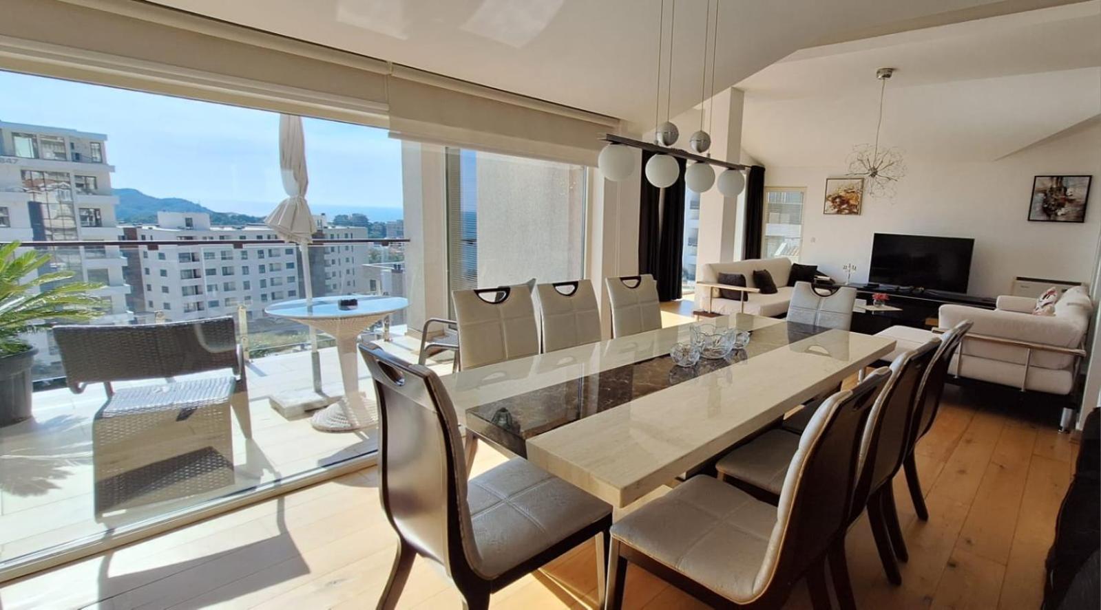 Luxury Apartment